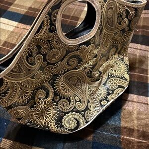 Black and Gold Paisley Women's Clutch